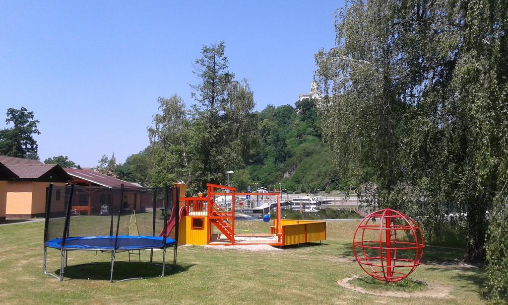 Sportcentrum Dvorak Villa Hluboká nad Vltavou Exterior photo