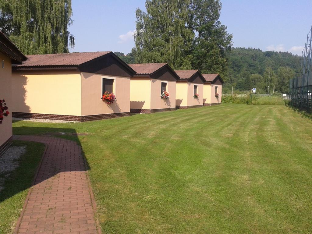 Sportcentrum Dvorak Villa Hluboká nad Vltavou Exterior photo