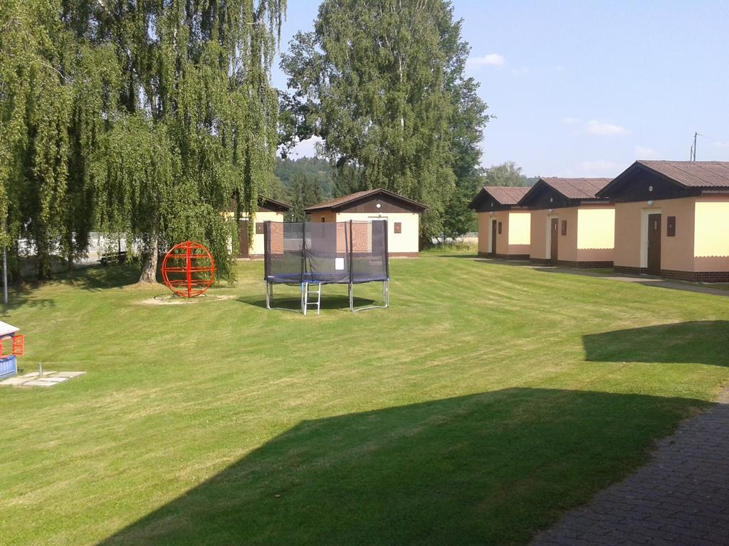Sportcentrum Dvorak Villa Hluboká nad Vltavou Exterior photo